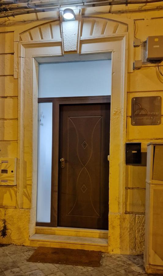 شقة Dimora Diaz 23A سيراكوزا المظهر الخارجي الصورة